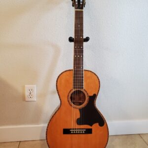 Vintage 1930s Regal Parlor Guitar - Lyon & Healy Quality Built - Image 2