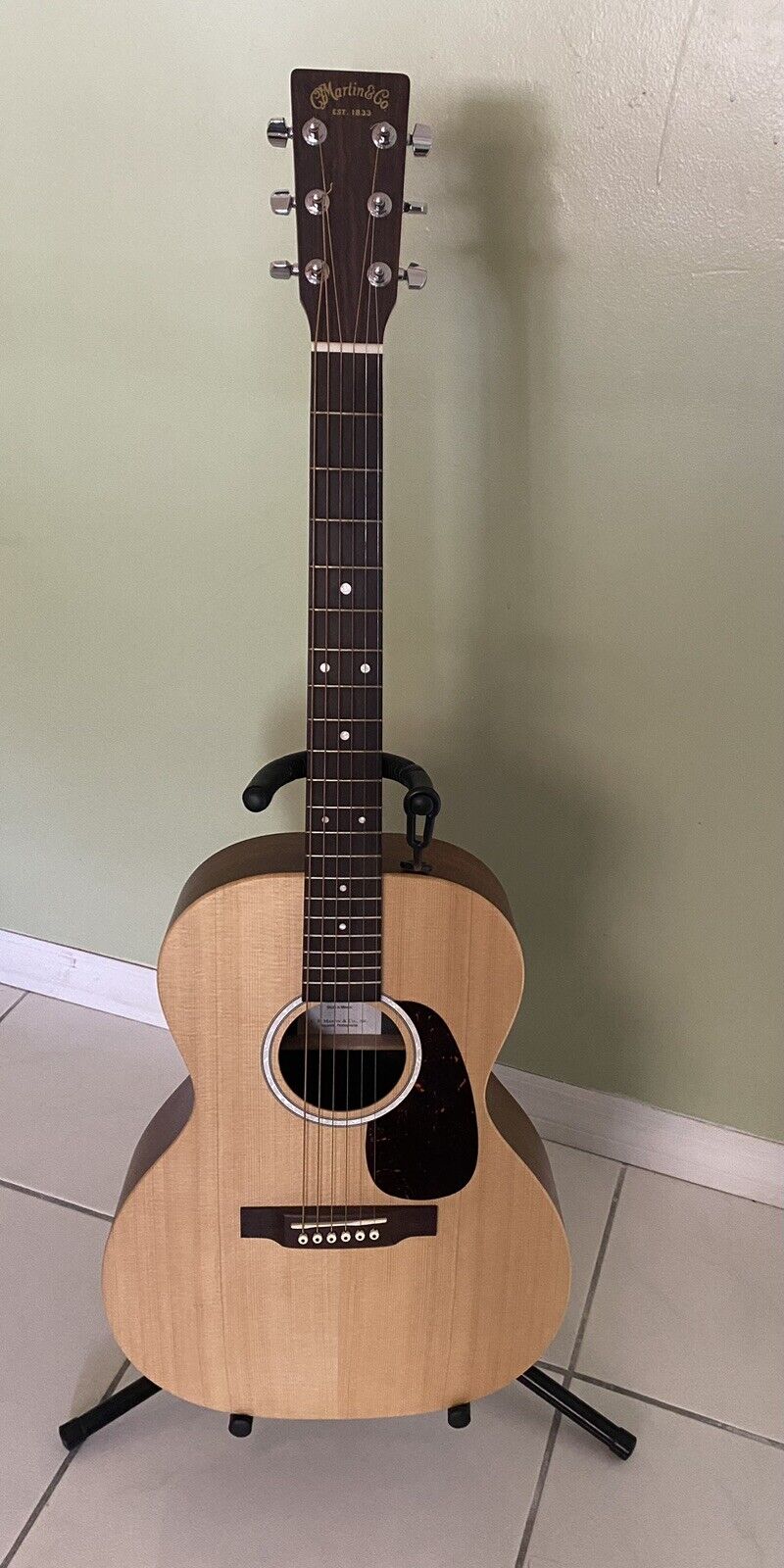 martin x series acoustic guitar 1