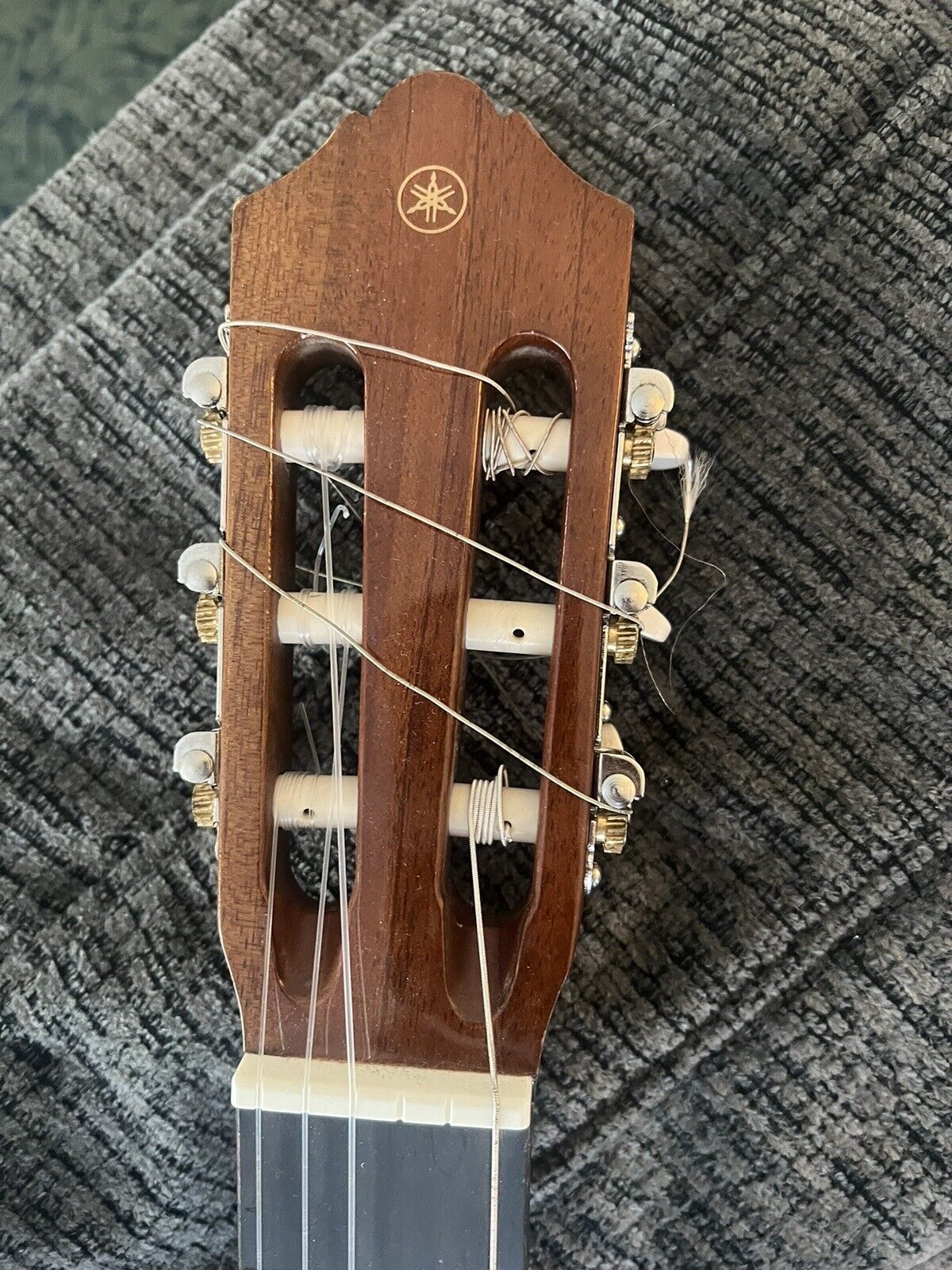 Yamaha c-40 acoustic guitar (Lefty) 2