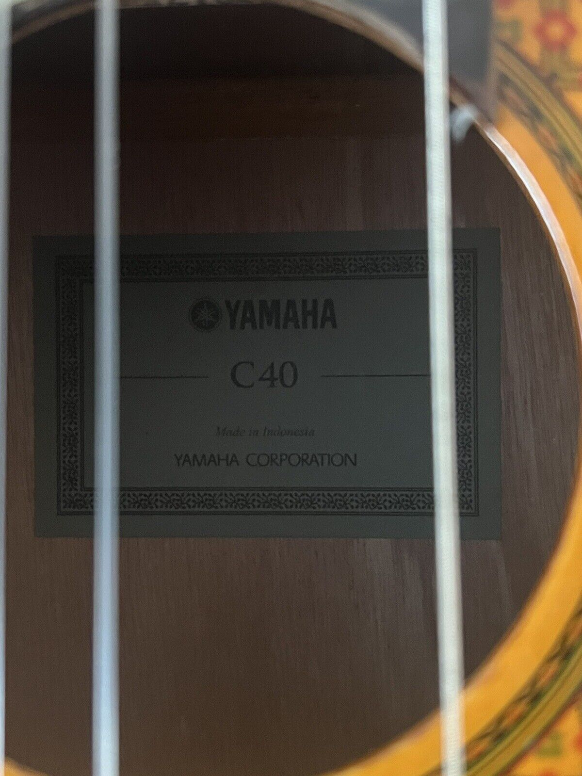 Yamaha c-40 acoustic guitar (Lefty) 3