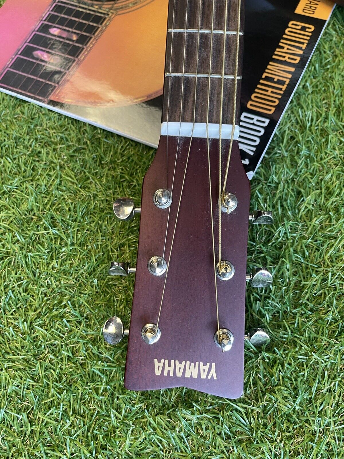 Yamaha FG-Junior JR2 Sunburst Acoustic Guitar With Case Bag 5