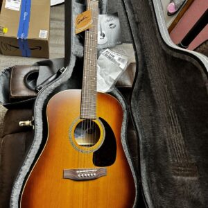 Seagull S6 Tobacco-Burst Acoustic Guitar With Hard Case And Ower Book - Image 1