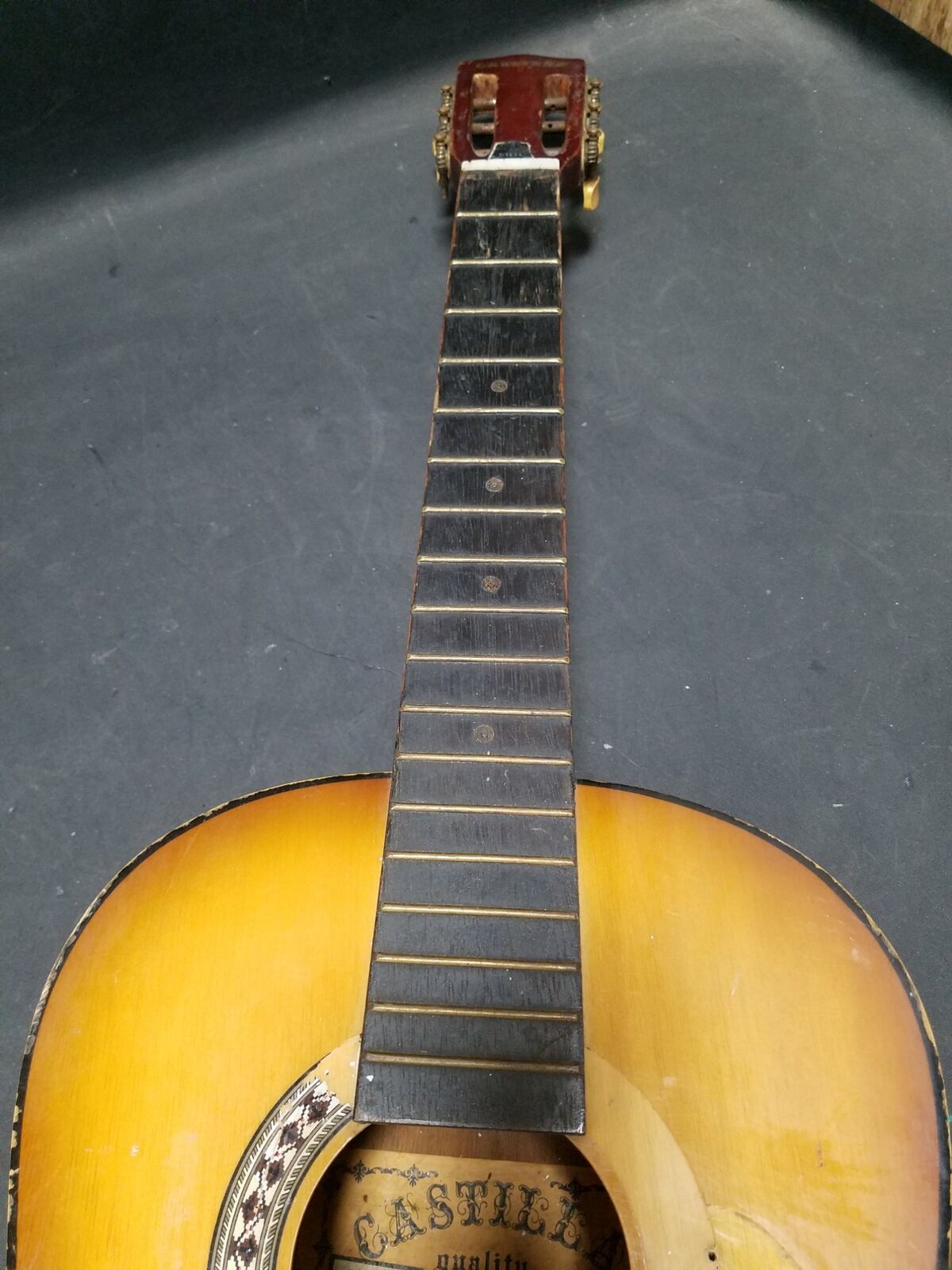 Vintage Castilla 6 String 18 Frets Right Handed Dreadnought Acoustic Guitar 6