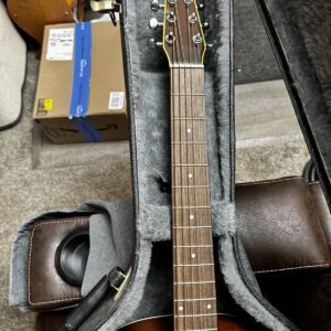 Seagull S6 Tobacco-Burst Acoustic Guitar With Hard Case And Ower Book - Image 7