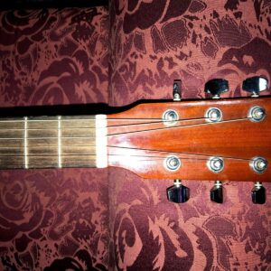 J REYNOLDS 36" ACOUSTIC GUITAR FOR CHILDREN - Image 3