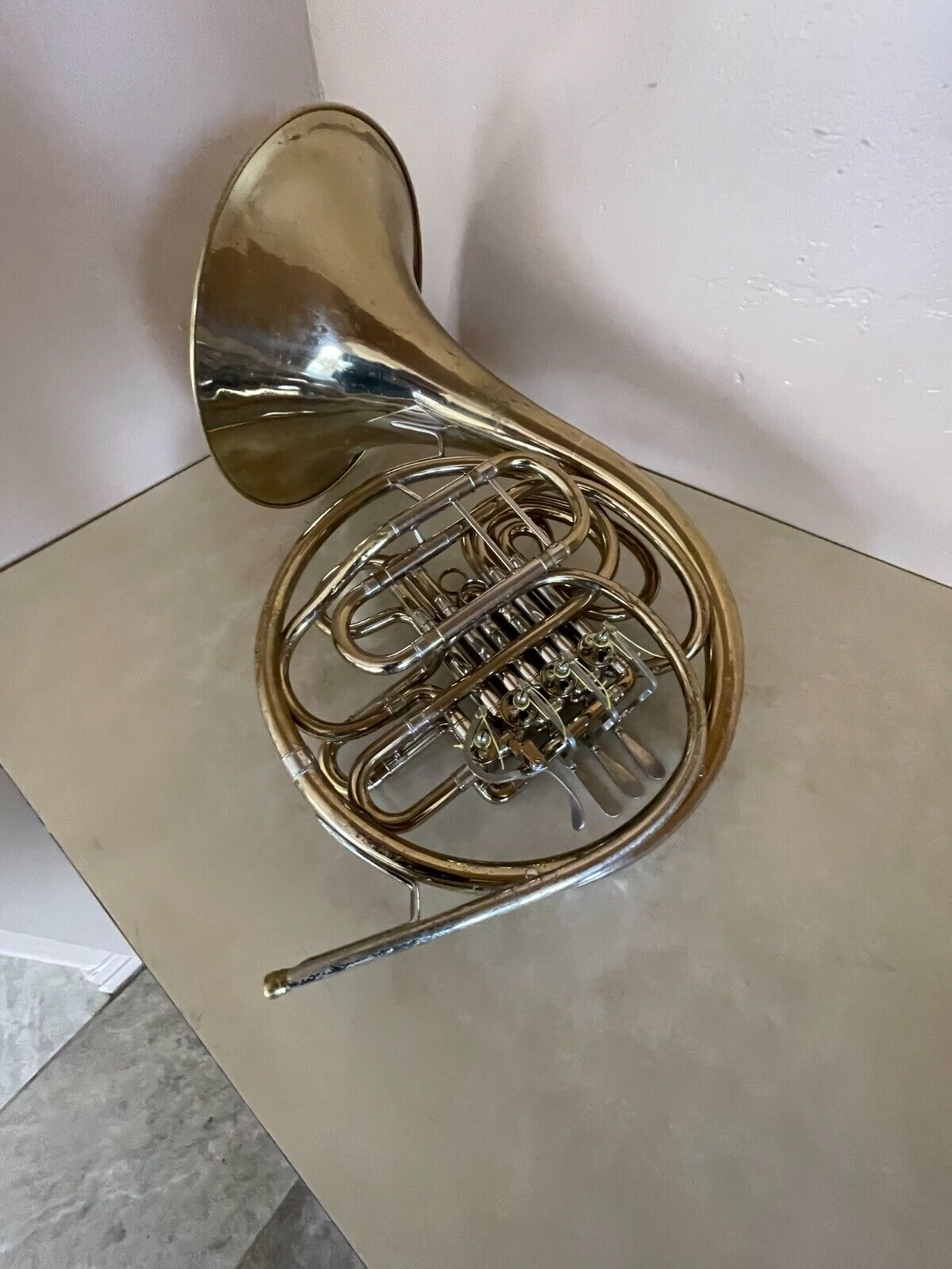 Conn 6D Double French horn. Made in USA – 1970 9