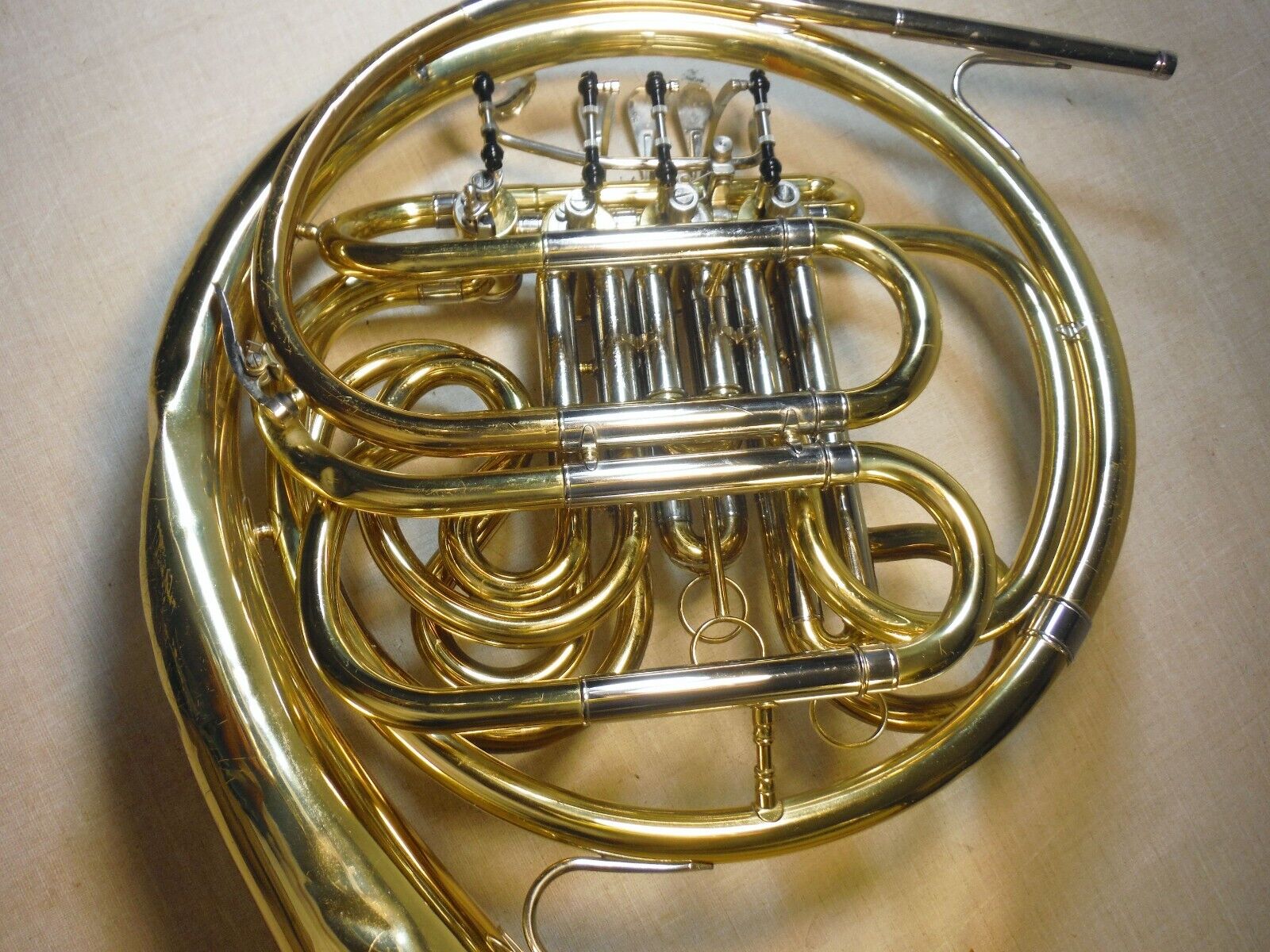 JUPITER JHR-852 DOUBLE FRENCH HORN BRASS WORKING GOOD W/DENTS CASE MOUTHPIECE 8