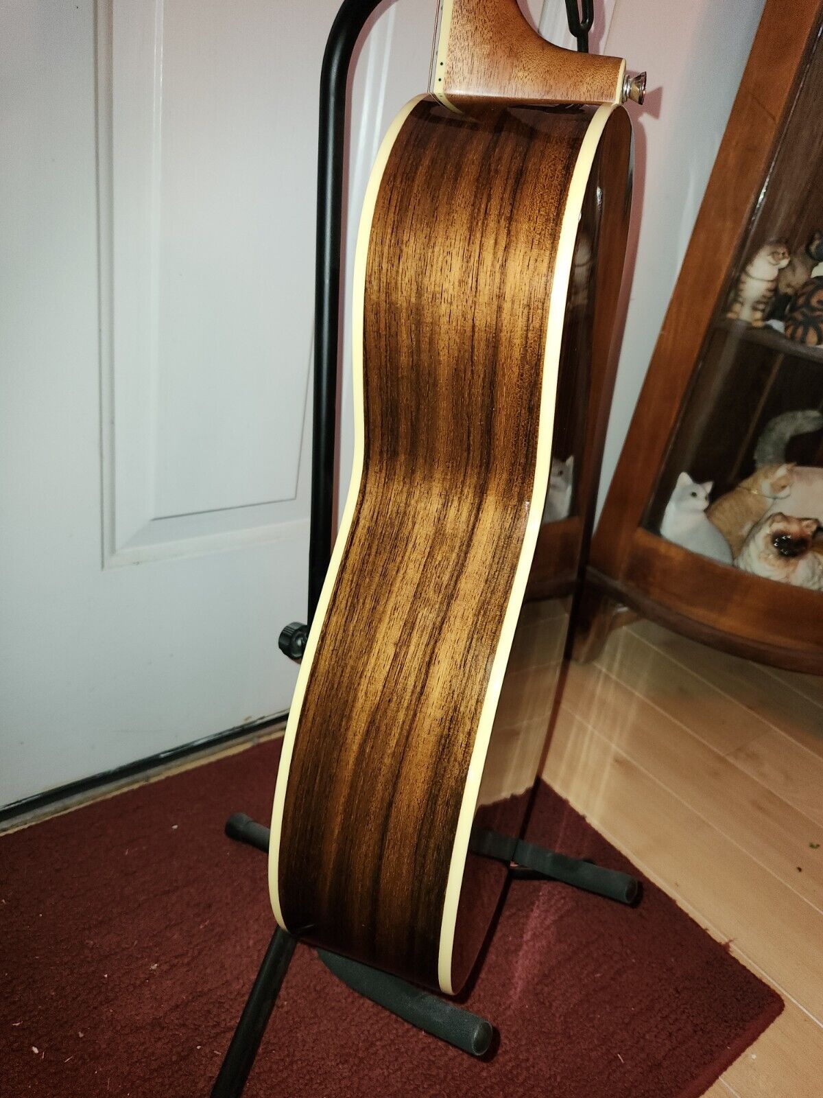 Alvarez AP70L Left Hand 6 String Acoustic Parlor Guitar w/Case 10