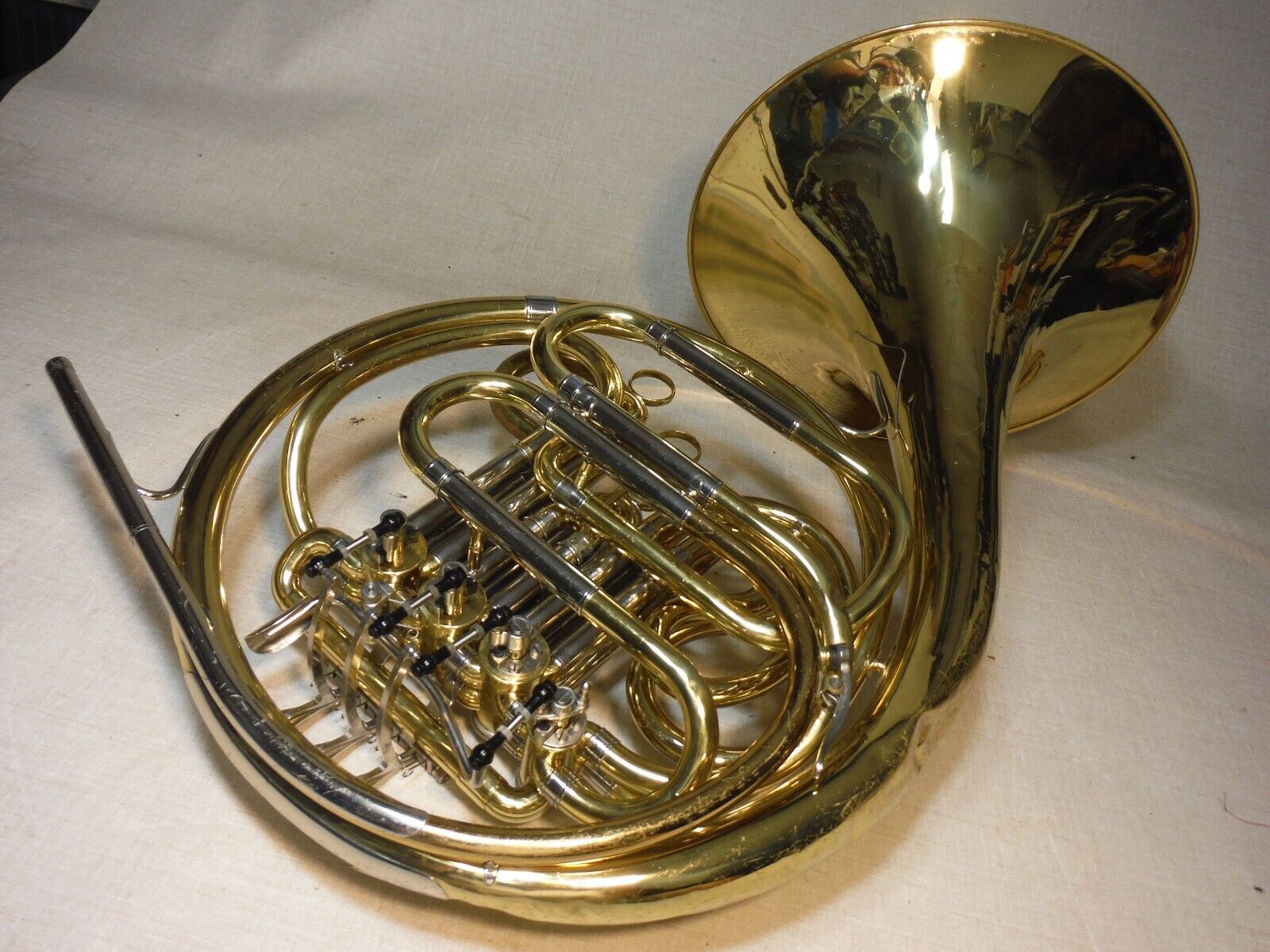 JUPITER JHR-852 DOUBLE FRENCH HORN BRASS WORKING GOOD W/DENTS CASE MOUTHPIECE 18