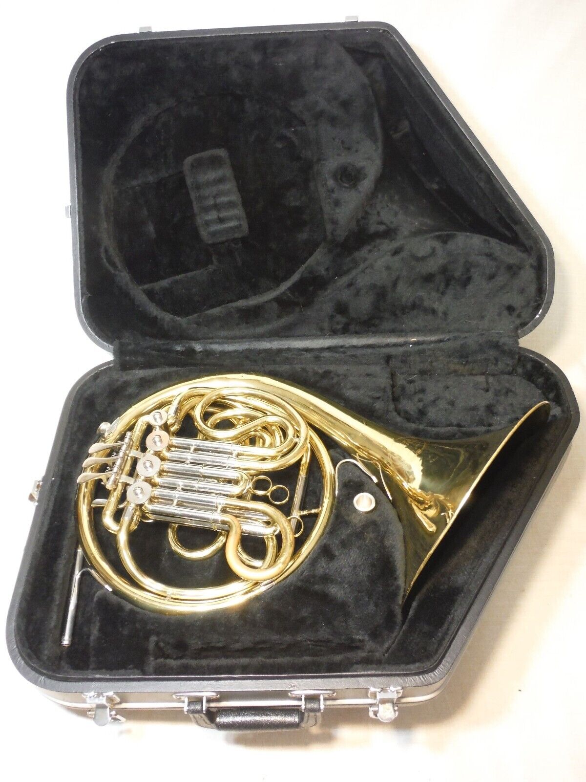 JUPITER JHR-852 DOUBLE FRENCH HORN BRASS WORKING GOOD W/DENTS CASE MOUTHPIECE 23