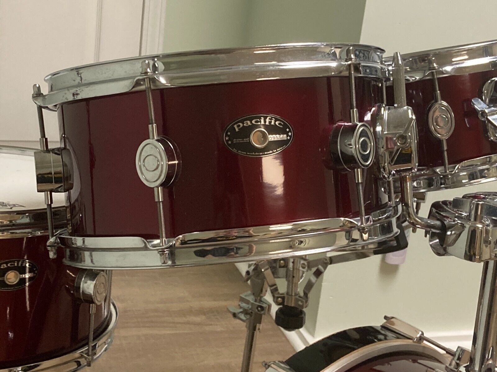 PDP by DW Pacific Chameleon Compact Travel Drum Set 2000s – Wine Red 5