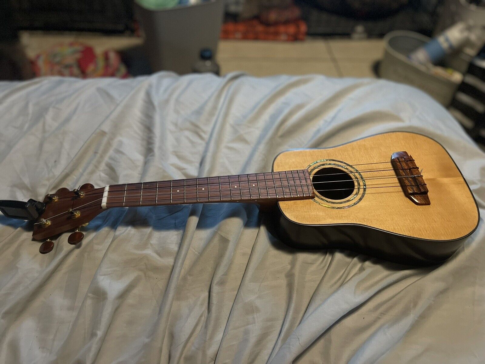 sunny d ukulele 1