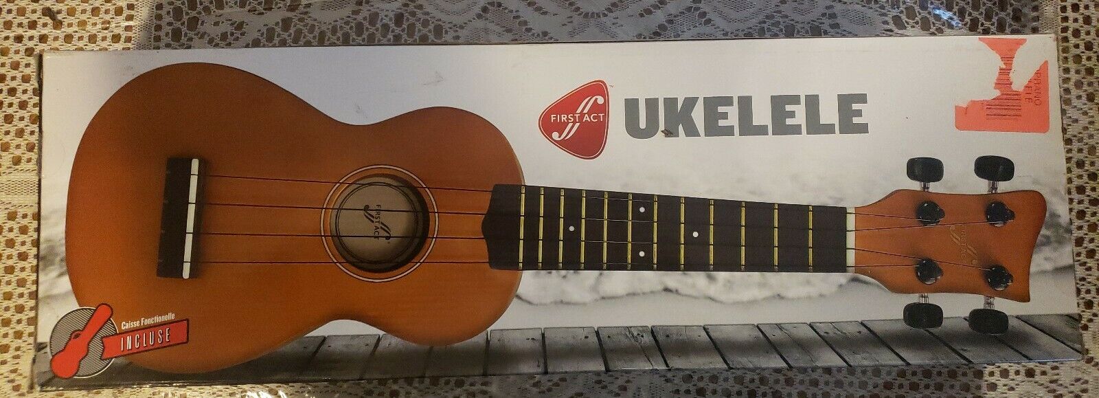 First Act Ukulele kid sized traditional Guitar – With Designer Carrying Case Nib 2