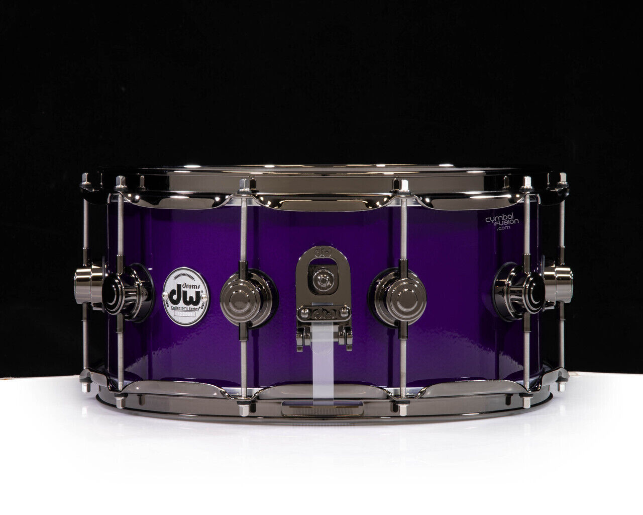 DW Collector’s 6.5×14 Brass Snare Drum w/Black Nickel – Illusion Purple 3