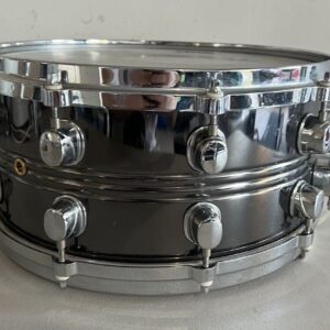 Vintage Japanese Wood Snare Drum - 5.5 x 14 inches - Black - Image 1