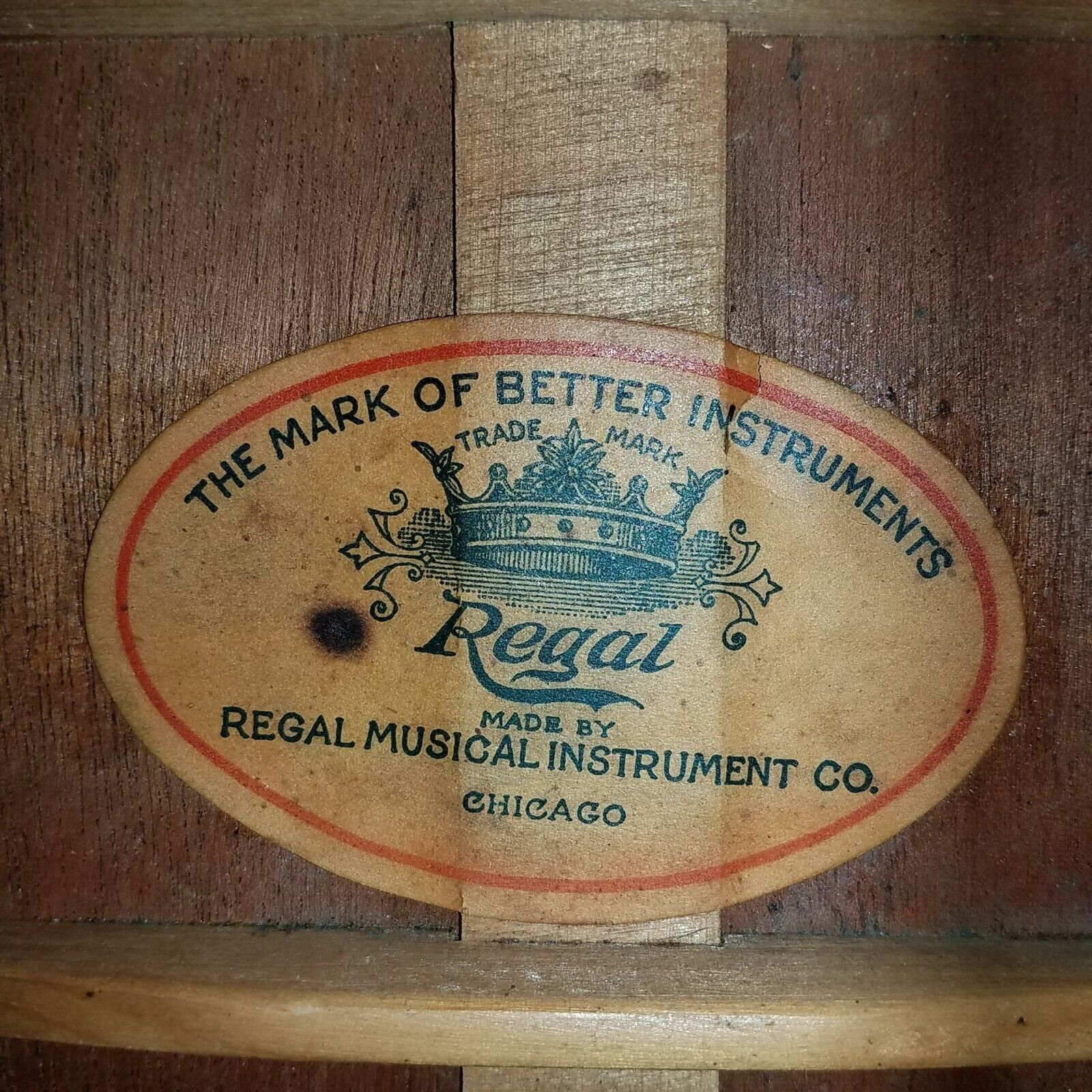 Regal Parlor Guitar — Vintage 7