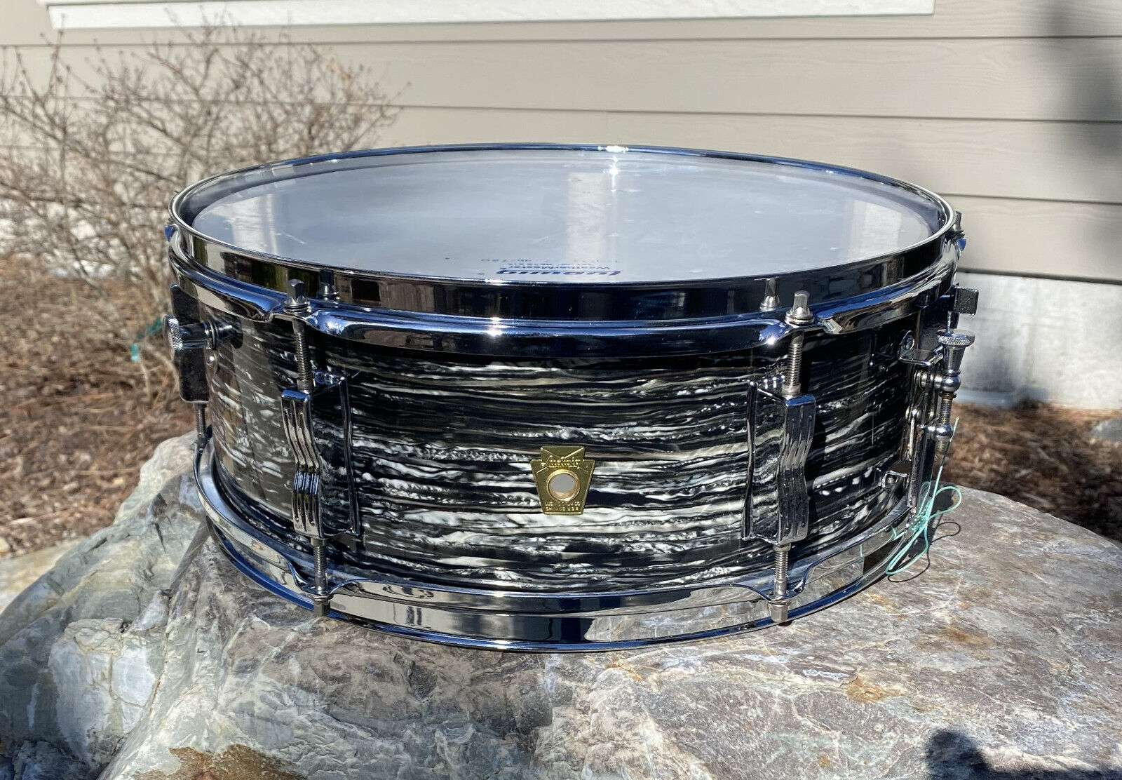 Ludwig Pioneer Snare Drum With Black Oyster Pearl Wrap 1