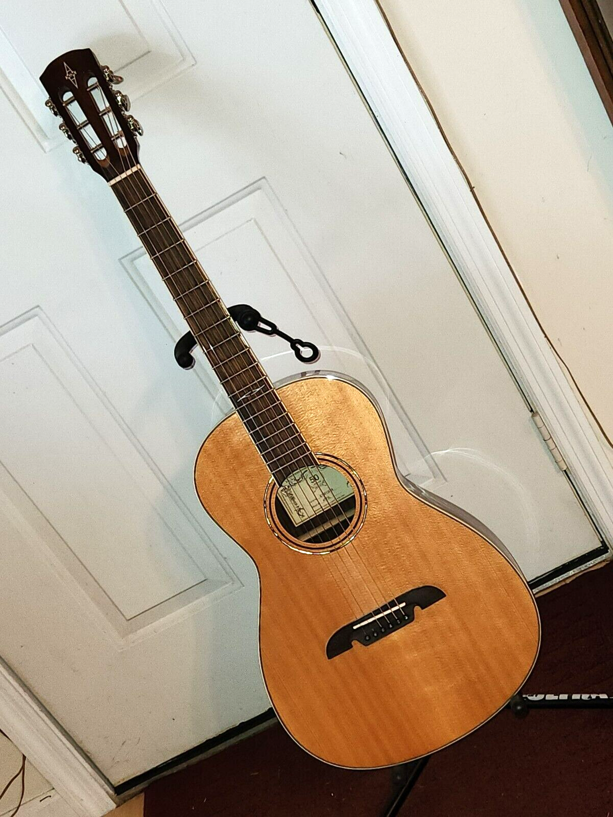 Alvarez AP70L Left Hand 6 String Acoustic Parlor Guitar w/Case 12