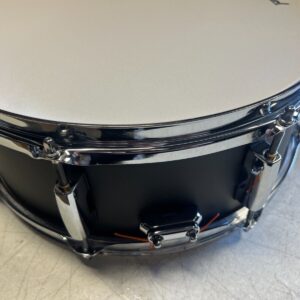 Pearl Modern Utility Maple Snare Drum 14 x 5.5 in. Satin Black - Image 4