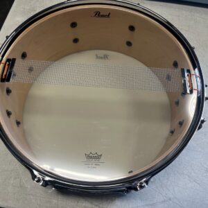 Pearl Modern Utility Maple Snare Drum 14 x 5.5 in. Satin Black - Image 5