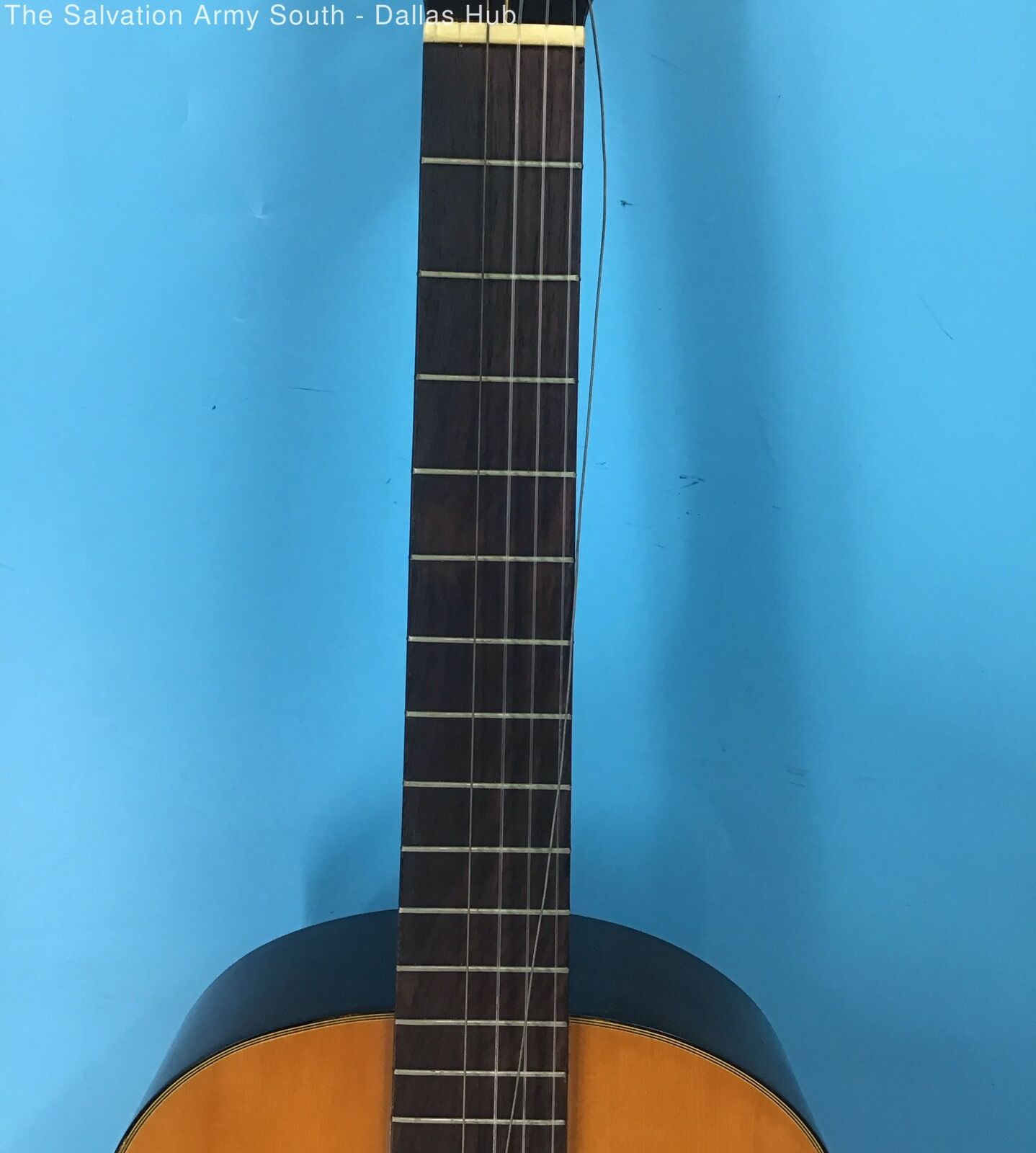 CARLOS Natural Acoustic Guitar Model:228 In Hard Case 4