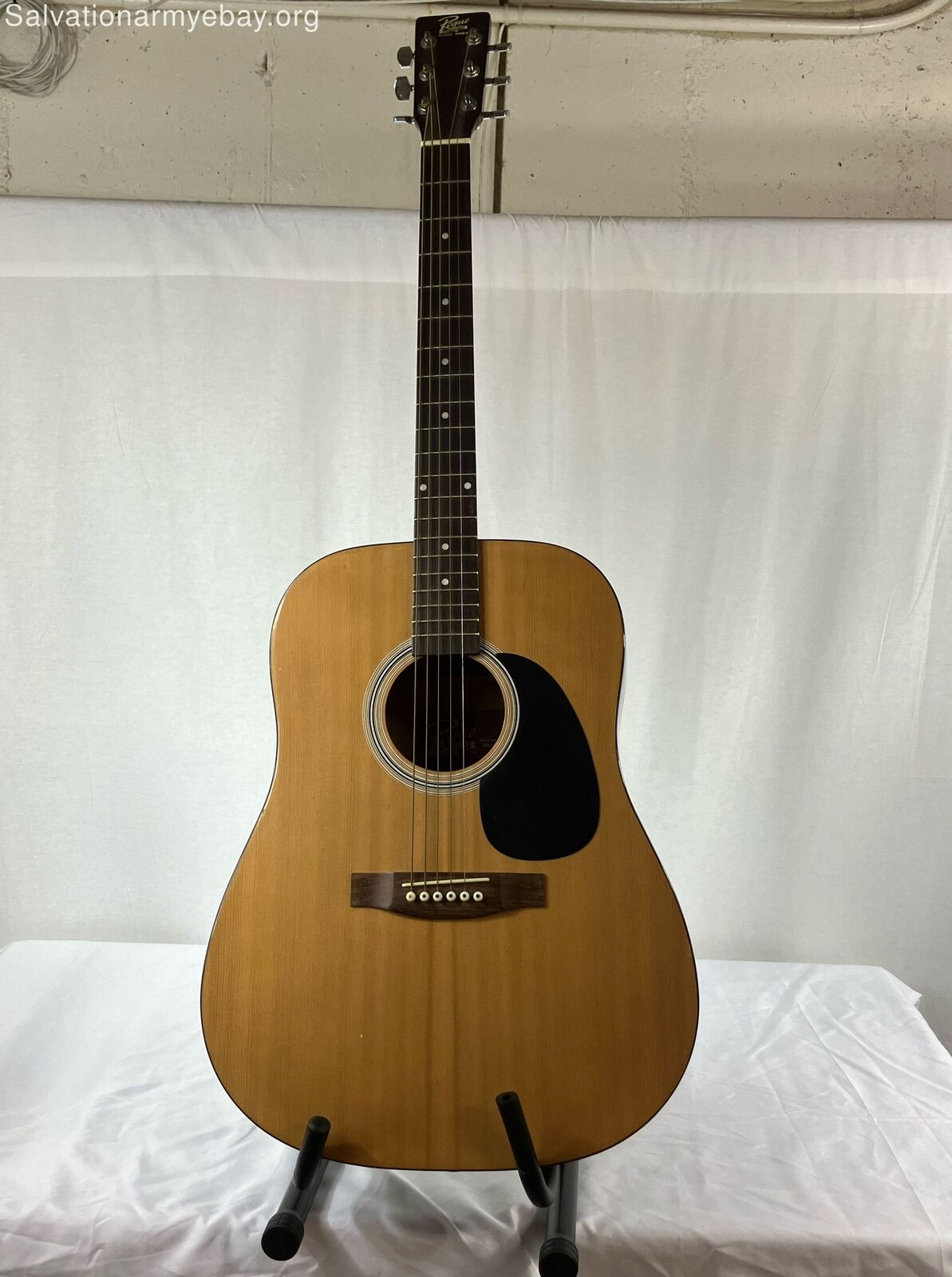 Rogue RA100D Acoustic Guitar [Needs New Strings] [Has Slight Chips on Body] 1