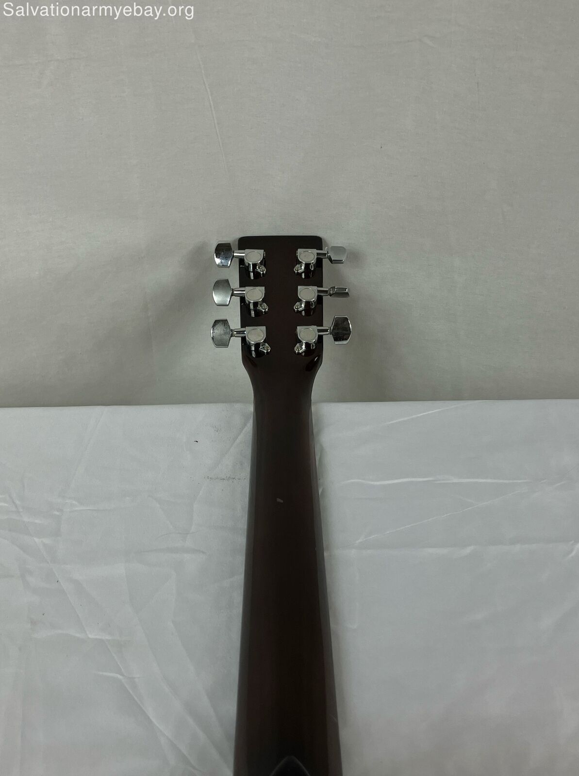 Rogue RA100D Acoustic Guitar [Needs New Strings] [Has Slight Chips on Body] 9