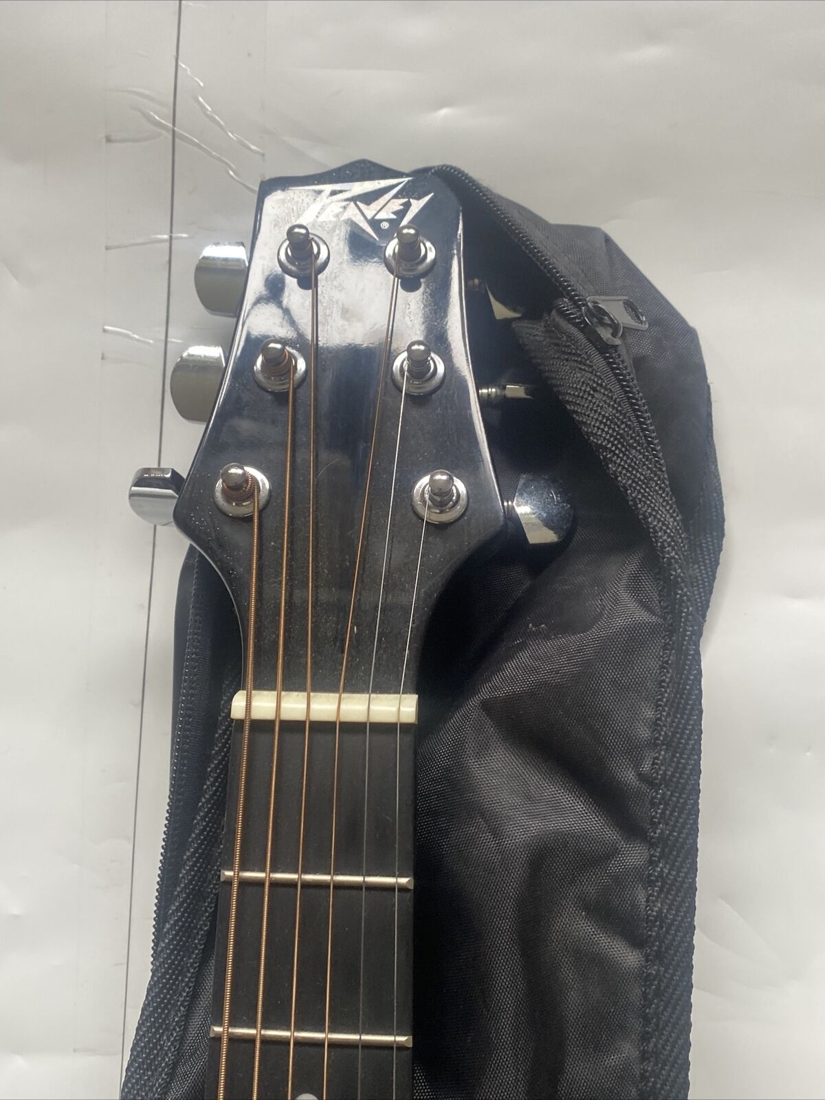 peavey acoustic guitar used With Peavey Soft Case 7
