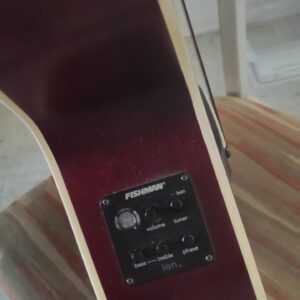 acoustic guitar used - Image 2