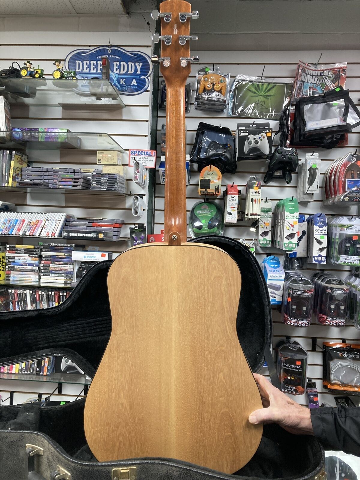 Garrison Acoustic Guitar G10-E 3