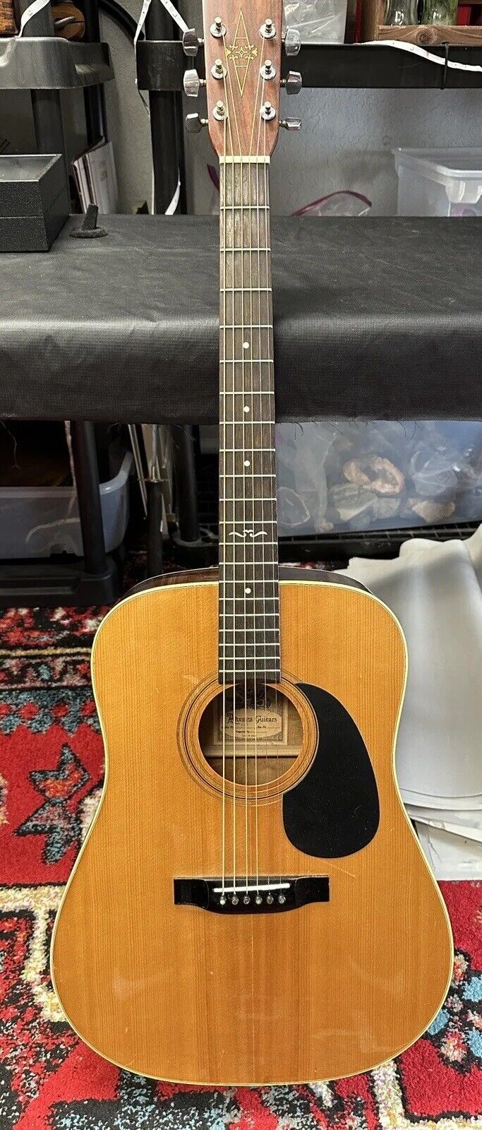 Vintage Alvarez 5227 Acoustic Guitar with Case 1