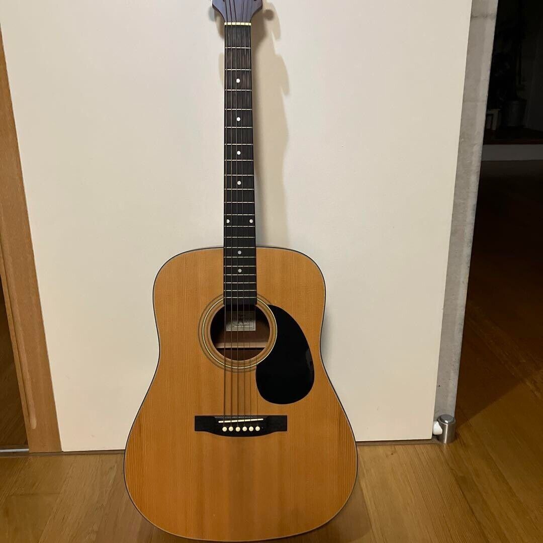 Takamine T-1N acoustic guitar 5